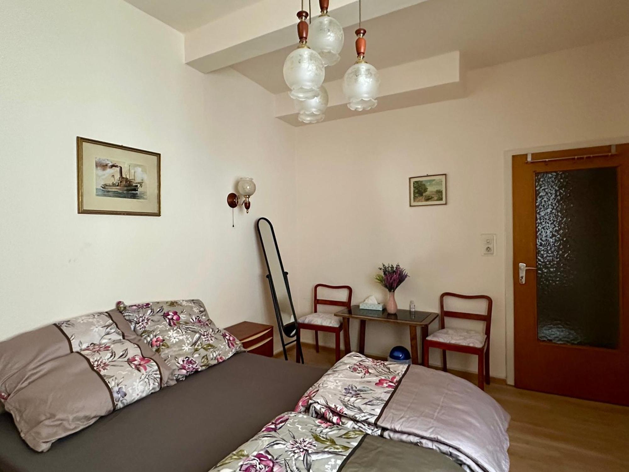 Goldner Stern Kaub Appartement Buitenkant foto